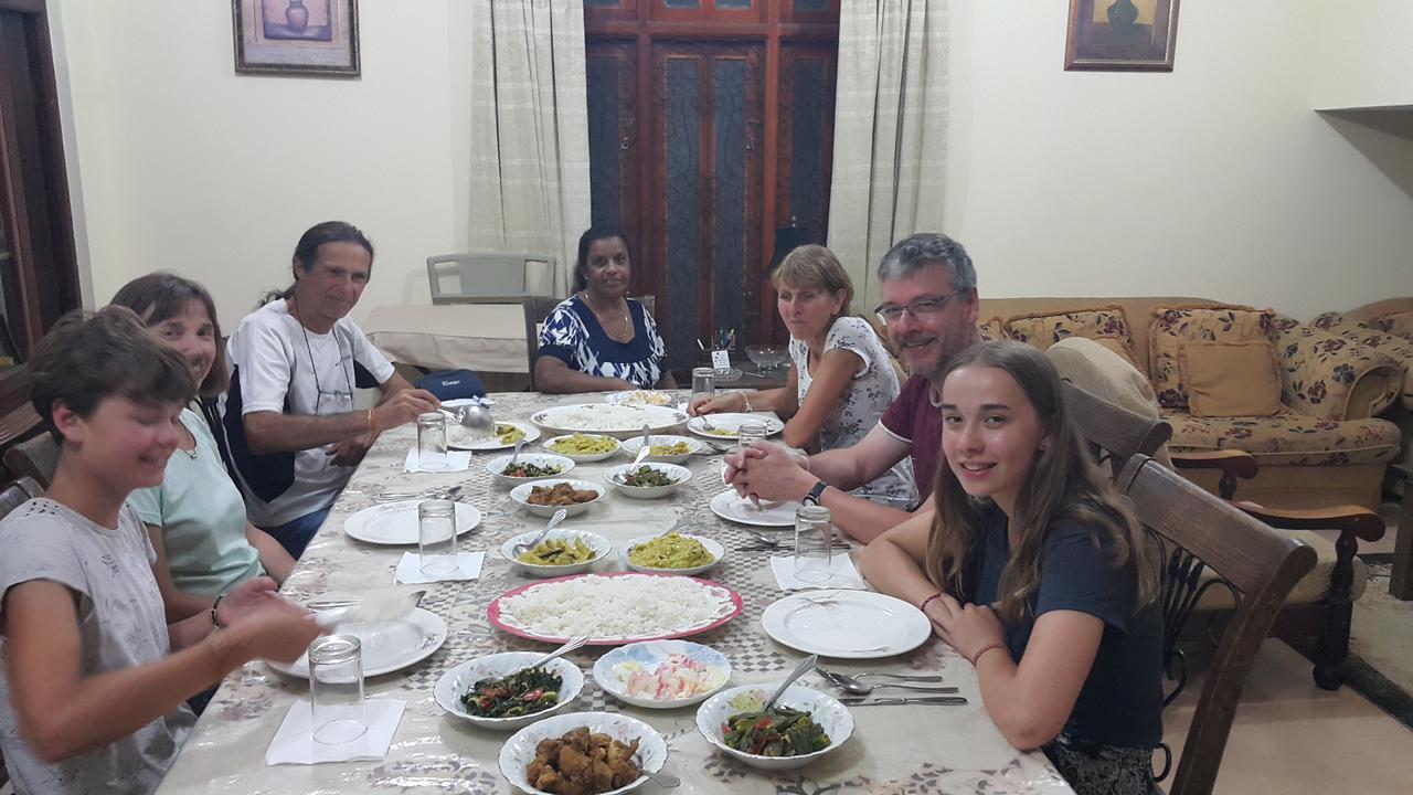 Resident View Homestay Kandy Eksteriør bilde